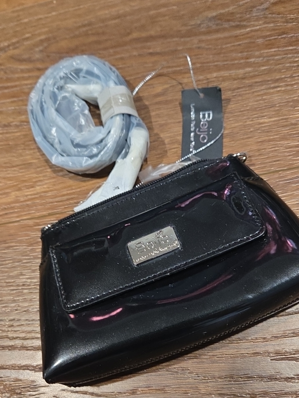 NWT BEIJO SMALL CROSSBODY SHOULDER BAG... #8022